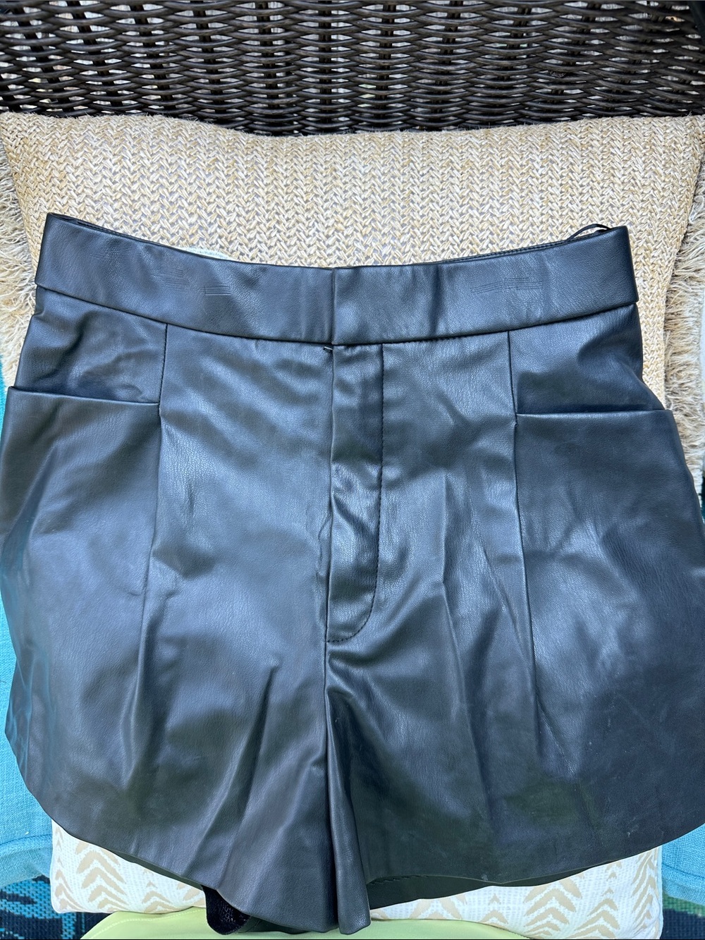 Zara Black Shorts Faux Leather Pleated Shorts
